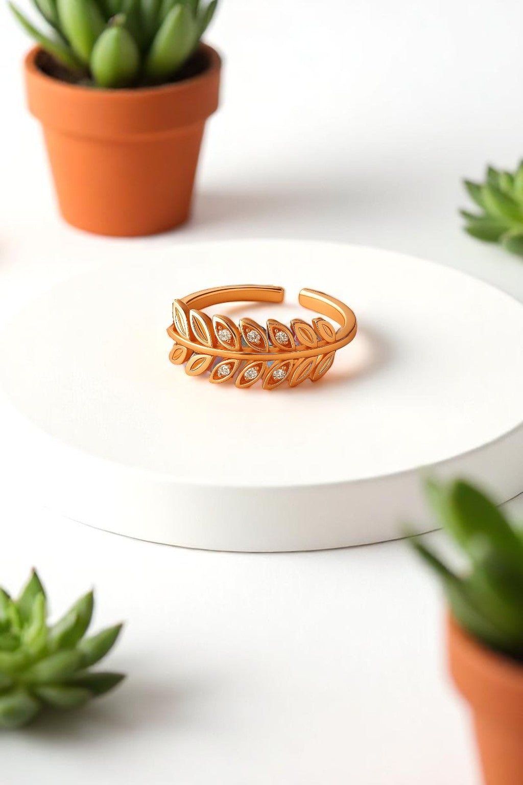Aurelia Leaf Ring
