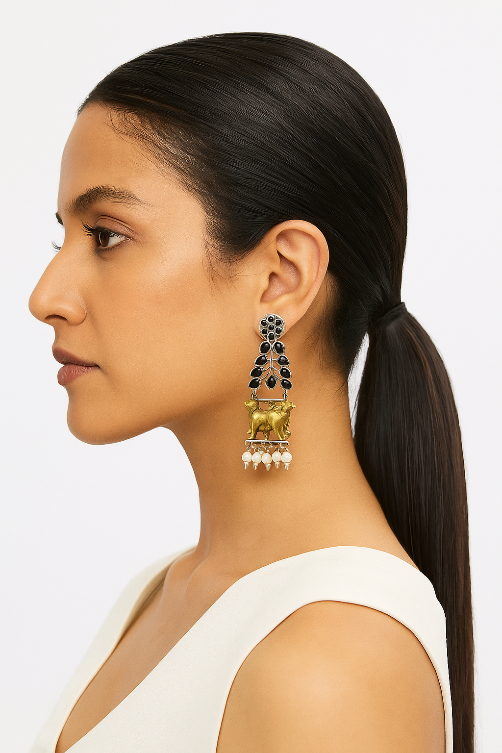 Kamadhenu Grace Earrings-black