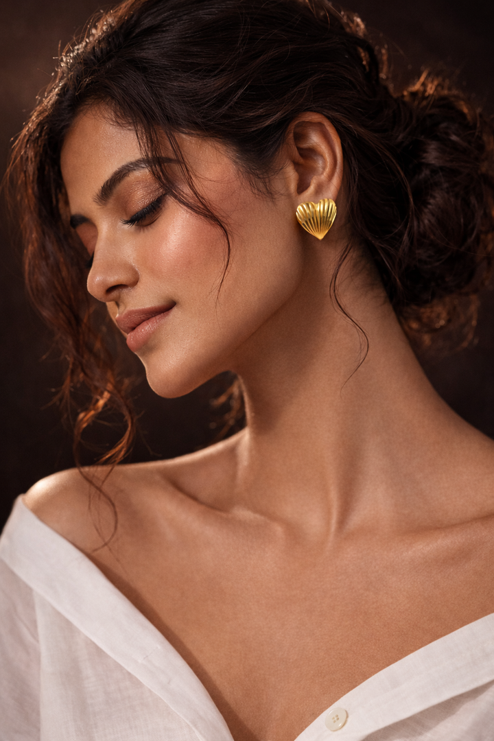SHELL HEART EARRINGS