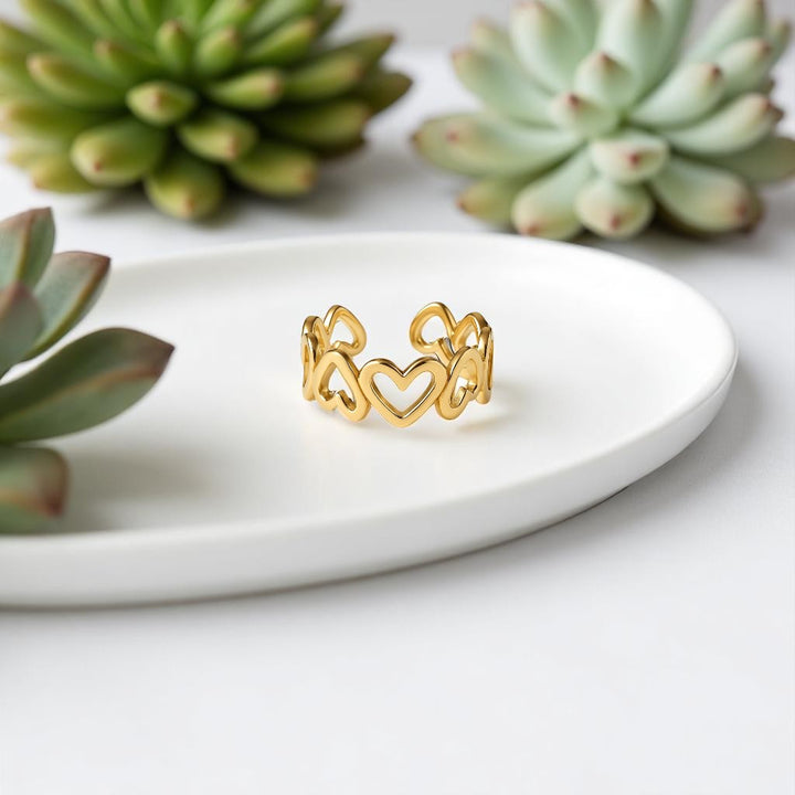 Lover’s Link Ring